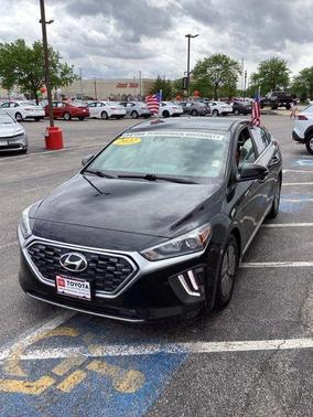 Black Noir Pearl 2022 Hyundai IONIQ Hybrid SE