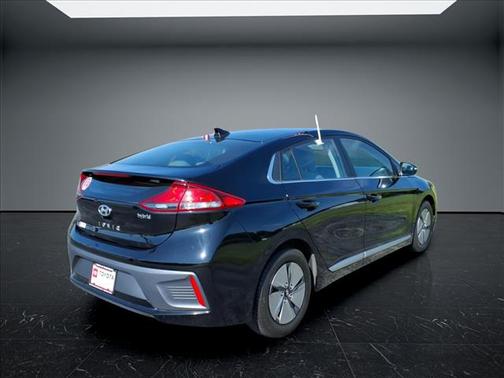 Black Noir Pearl 2022 Hyundai IONIQ Hybrid SE
