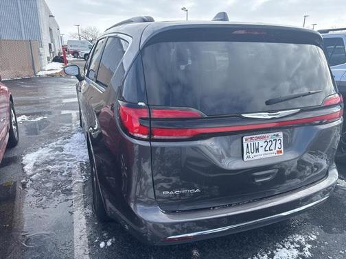 2022 Chrysler Pacifica Touring