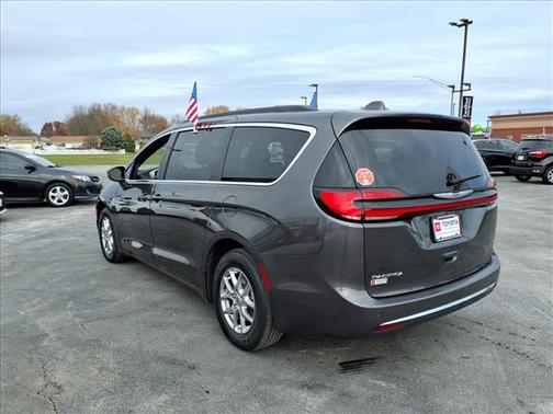 2022 Chrysler Pacifica Touring