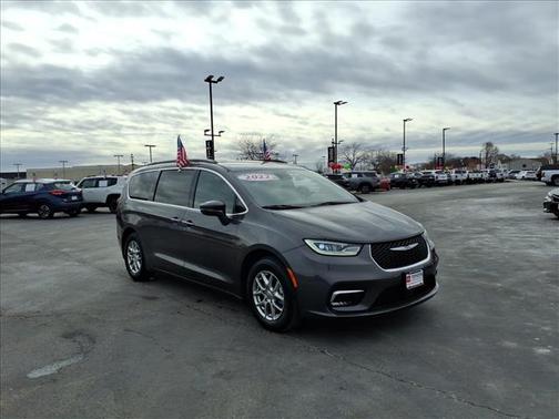 2022 Chrysler Pacifica Touring