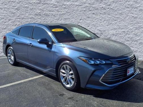 2022 Toyota Avalon XLE