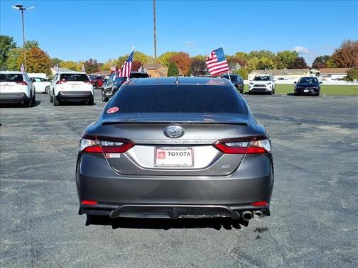 2021 Toyota Camry SE