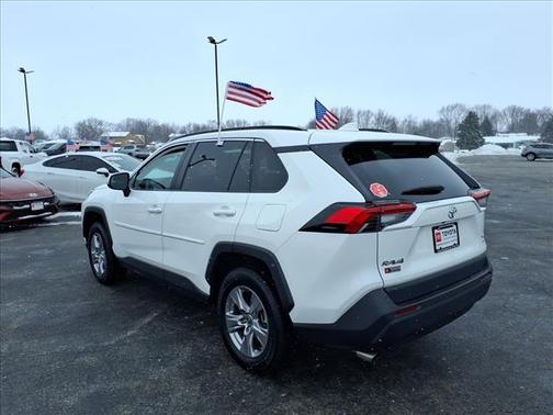 2022 Toyota RAV4 XLE