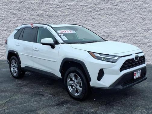 2022 Toyota RAV4 XLE