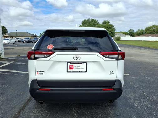 2024 Toyota RAV4 LE