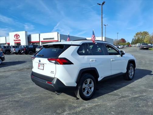 2024 Toyota RAV4 Hybrid XLE