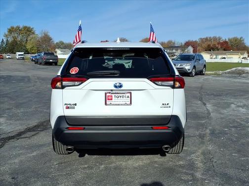 2024 Toyota RAV4 Hybrid XLE