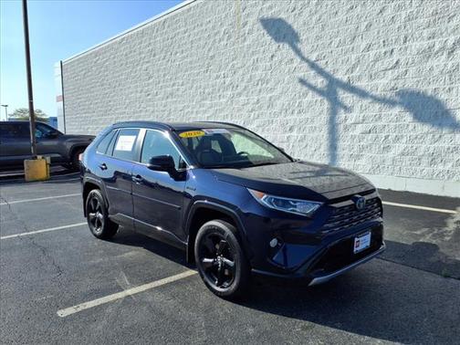 2020 Toyota RAV4 Hybrid SE