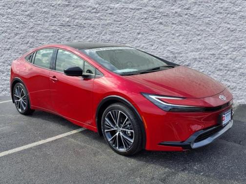 2025 Toyota Prius XLE