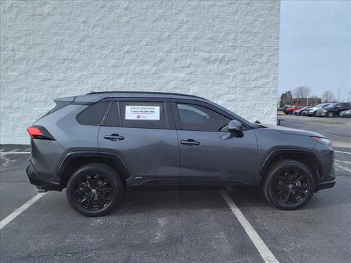 2022 Toyota RAV4 Hybrid SE