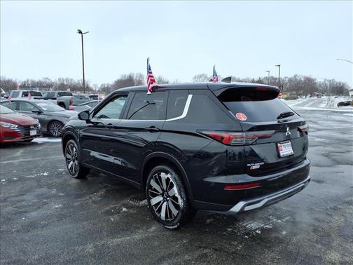 2025 Mitsubishi Outlander 