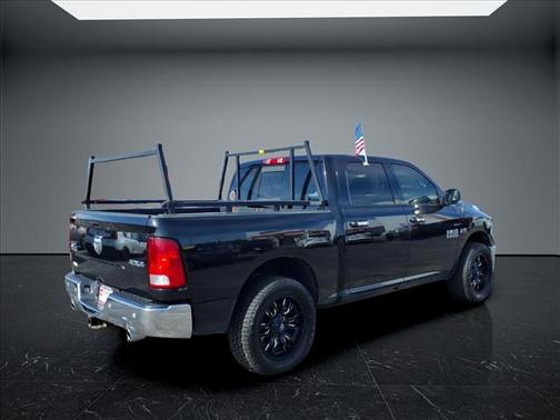 Brilliant Black Crystal Pearlcoat 2017 RAM 1500 Big Horn