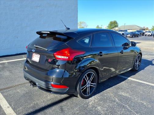 2018 Ford Focus ST