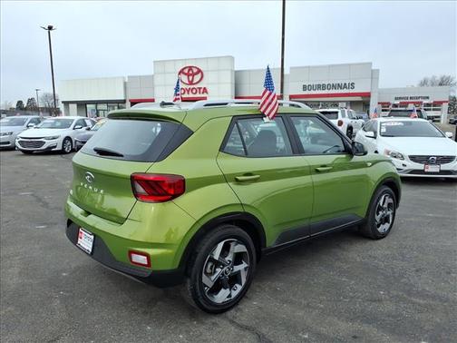 2023 Hyundai VENUE SEL