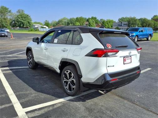 2025 Toyota RAV4 Hybrid SE