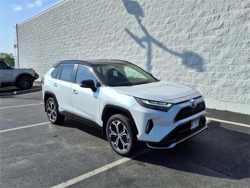 2025 Toyota RAV4 Hybrid SE