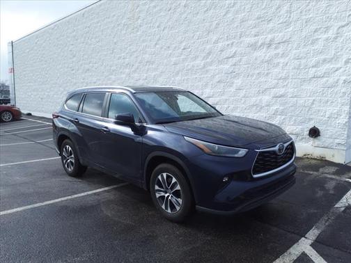 2024 Toyota Highlander XLE
