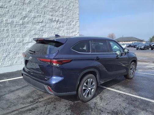 2024 Toyota Highlander XLE