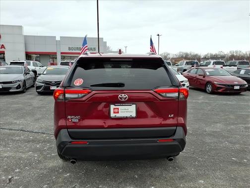 2021 Toyota RAV4 LE