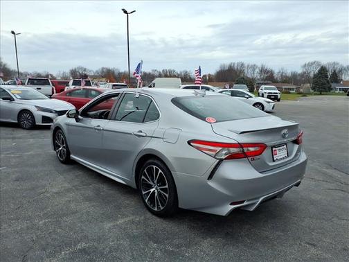 2019 Toyota Camry SE