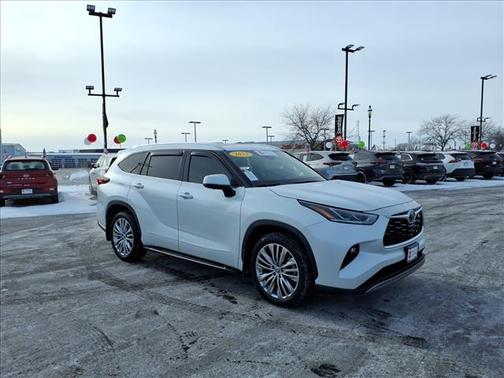 2023 Toyota Highlander Platinum