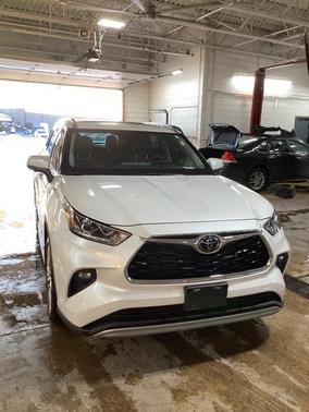 2023 Toyota Highlander Platinum
