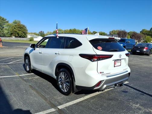2026 Toyota Highlander Platinum