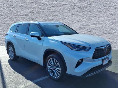 2026 Toyota Highlander Platinum