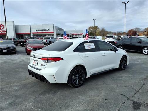 2024 Toyota Corolla Hybrid SE
