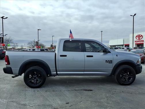 2024 RAM 1500 Classic Warlock Crew Cab 4x4 5'7' Box