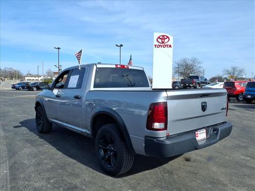 2024 RAM 1500 Classic Warlock Crew Cab 4x4 5'7' Box