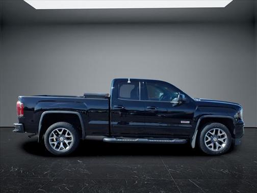 Onyx Black 2017 GMC Sierra 1500 SLT