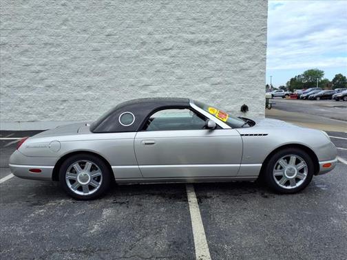 2004 Ford Thunderbird Base