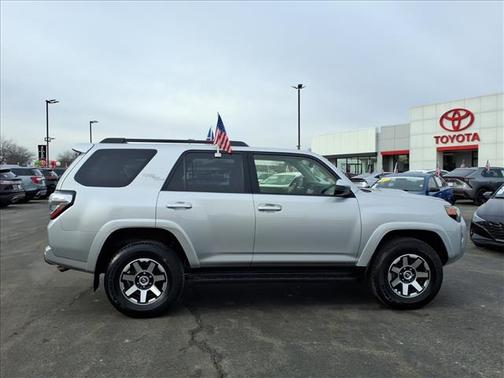 2024 Toyota 4Runner TRD Off Road
