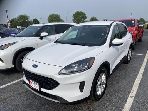 2020 Ford Escape SE
