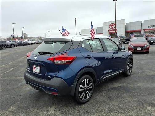 2019 Nissan Kicks SR