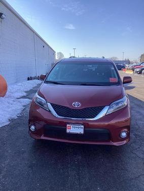 2017 Toyota Sienna SE Premium