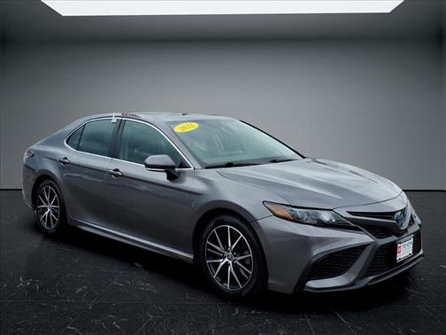 Predawn Gray Mica 2022 Toyota Camry SE