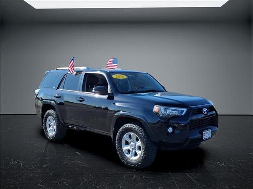 Midnight Black Metallic 2016 Toyota 4Runner SR5