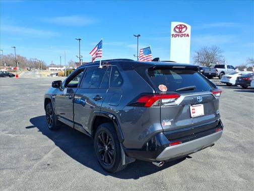 2023 Toyota RAV4 Hybrid SE