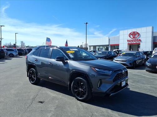 2023 Toyota RAV4 Hybrid SE