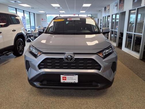 2020 Toyota RAV4 LE