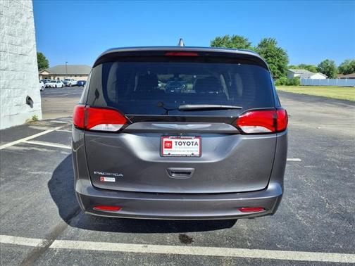 2017 Chrysler Pacifica Touring