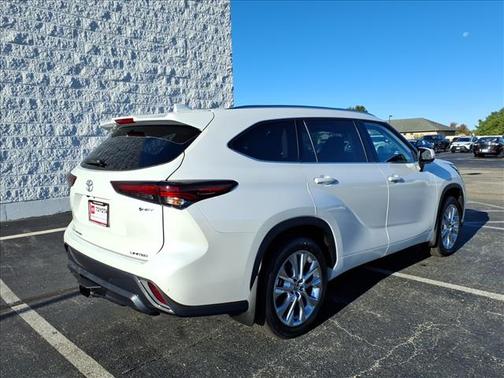 2025 Toyota Highlander Hybrid Limited