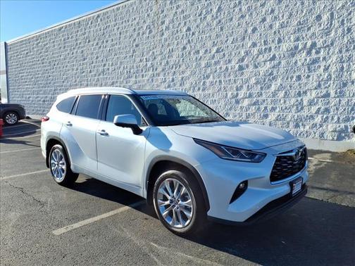 2025 Toyota Highlander Hybrid Limited