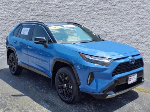 2022 Toyota RAV4 Hybrid SE