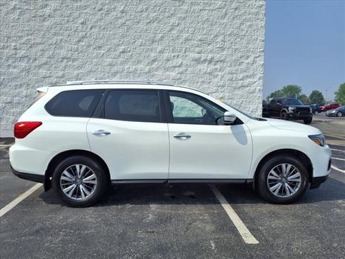 2020 Nissan Pathfinder S 4WD