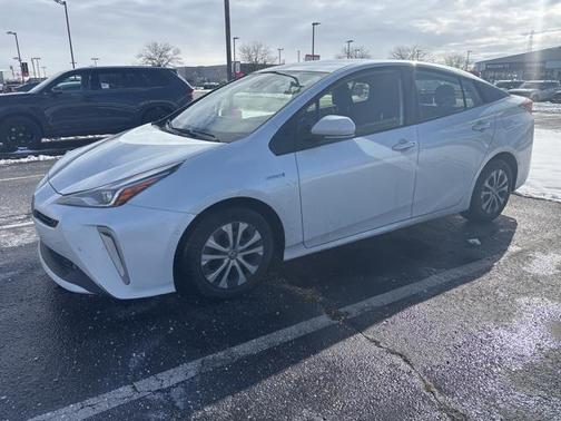 2021 Toyota Prius LE