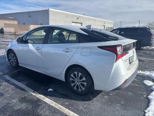 2021 Toyota Prius LE